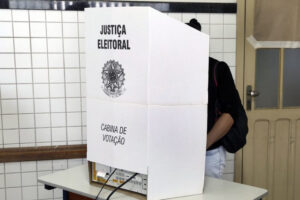 Brasil vai às urnas: 158,7 milhões de eleitores votam para presidente e representantes