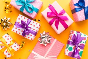 Brinquedos lideram compras para Dia das Crianças em Maringá; gasto médio é R$ 169,01
