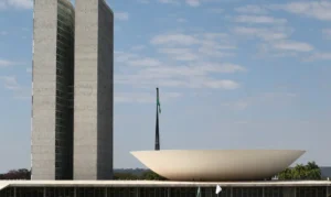 Câmara aprova aumento do teto de receita para MEI e anistia de dívidas