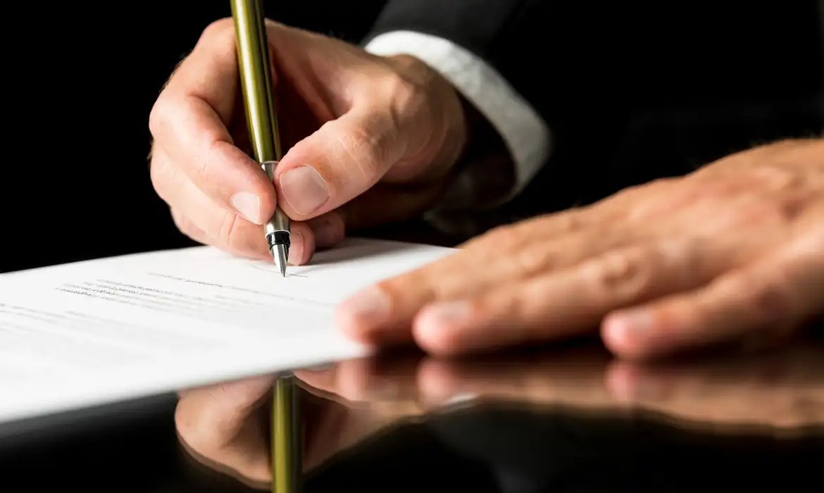 Companheiro sem casamento registrado: como garantir direitos na herança
