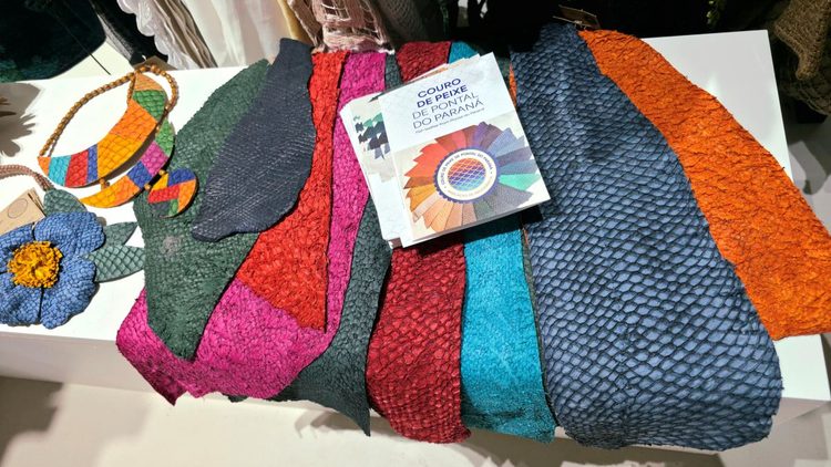 Couro de peixe paranaense brilha em maior evento de moda do Brasil