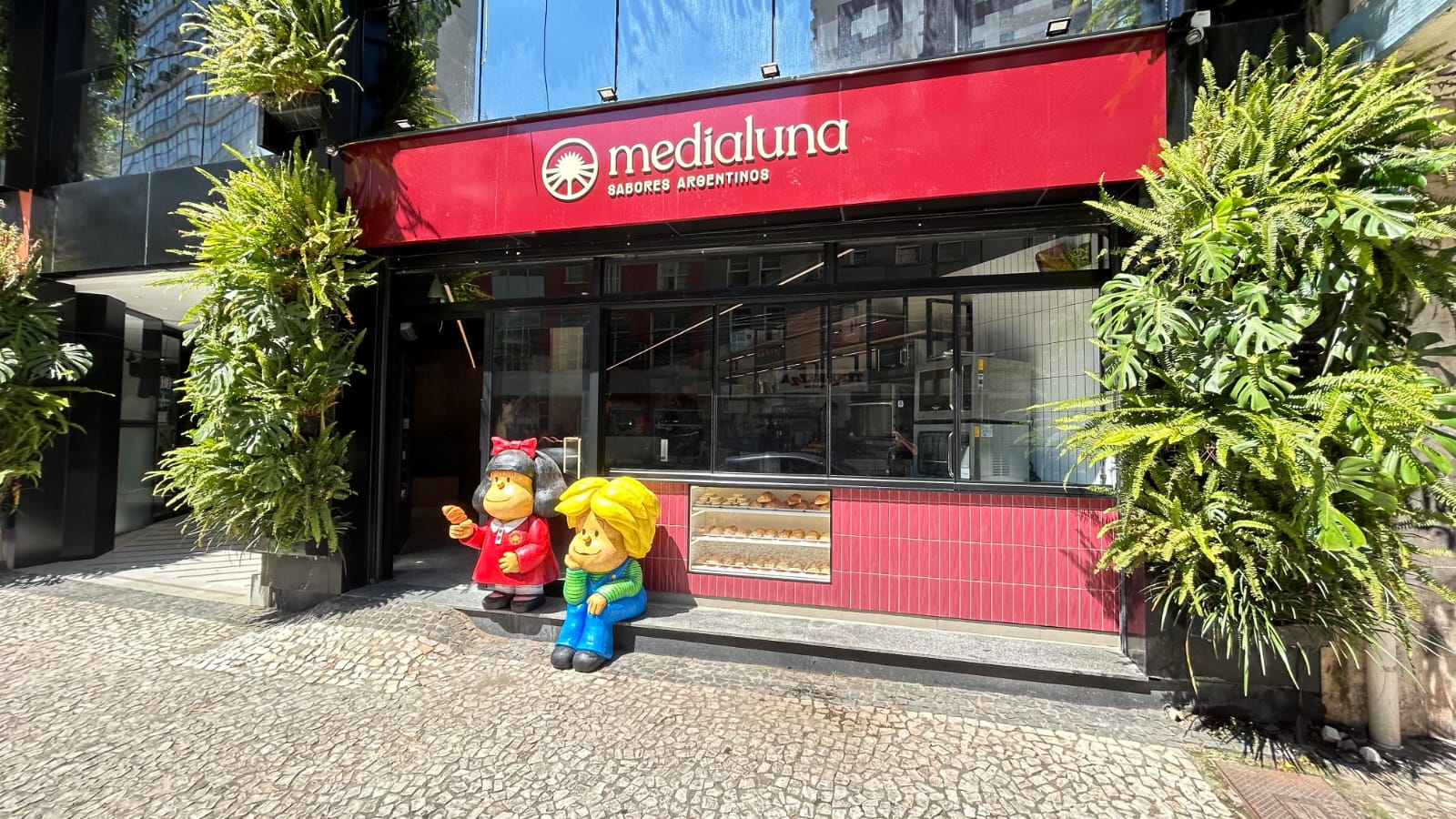 Curitiba expande oferta cultural e gastronômica no Centro com novas operações