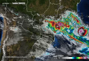 Domingo com chuvas isoladas e segunda com queda de temperatura no Paraná
