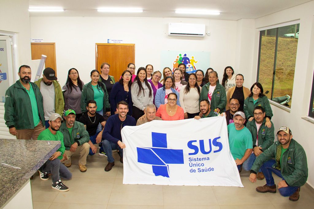 Faxinal celebra profissionais de saúde e combate às endemias com homenagem