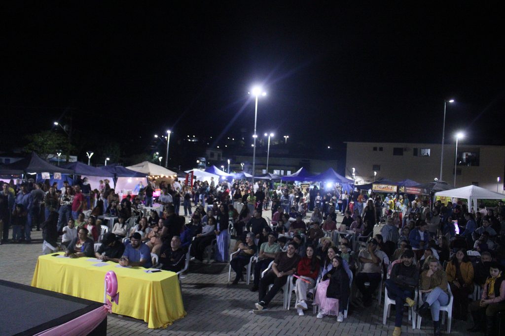 Luau no Parque de Reserva destaca talentos locais em competições culturais
