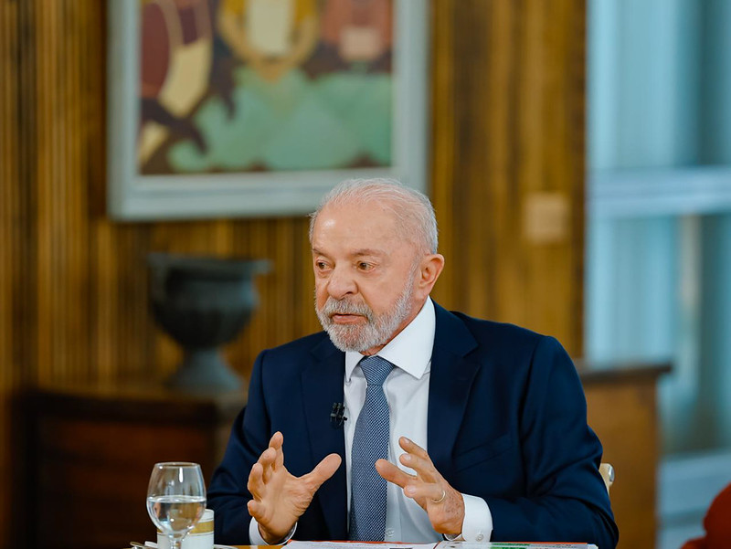 Lula sanciona PEC para transporte gratuito aos finais de semana no Brasil