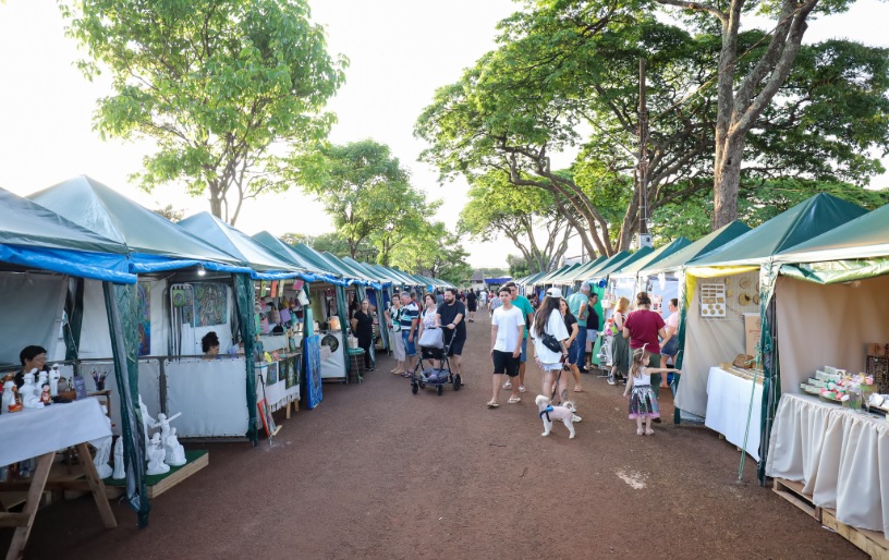 Maringá abre 41ª Festa dos Estados e das Nações na Praça Raposo Tavares