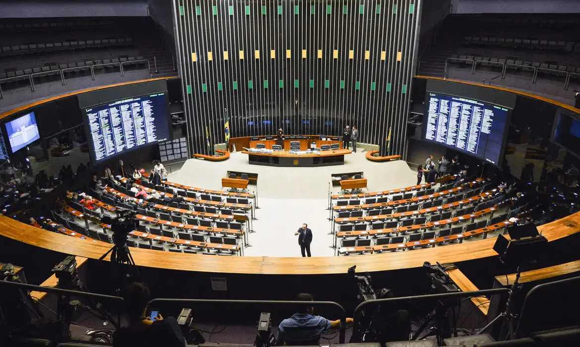 Maringá elege dois deputados federais; cidade perde representante na bancada
