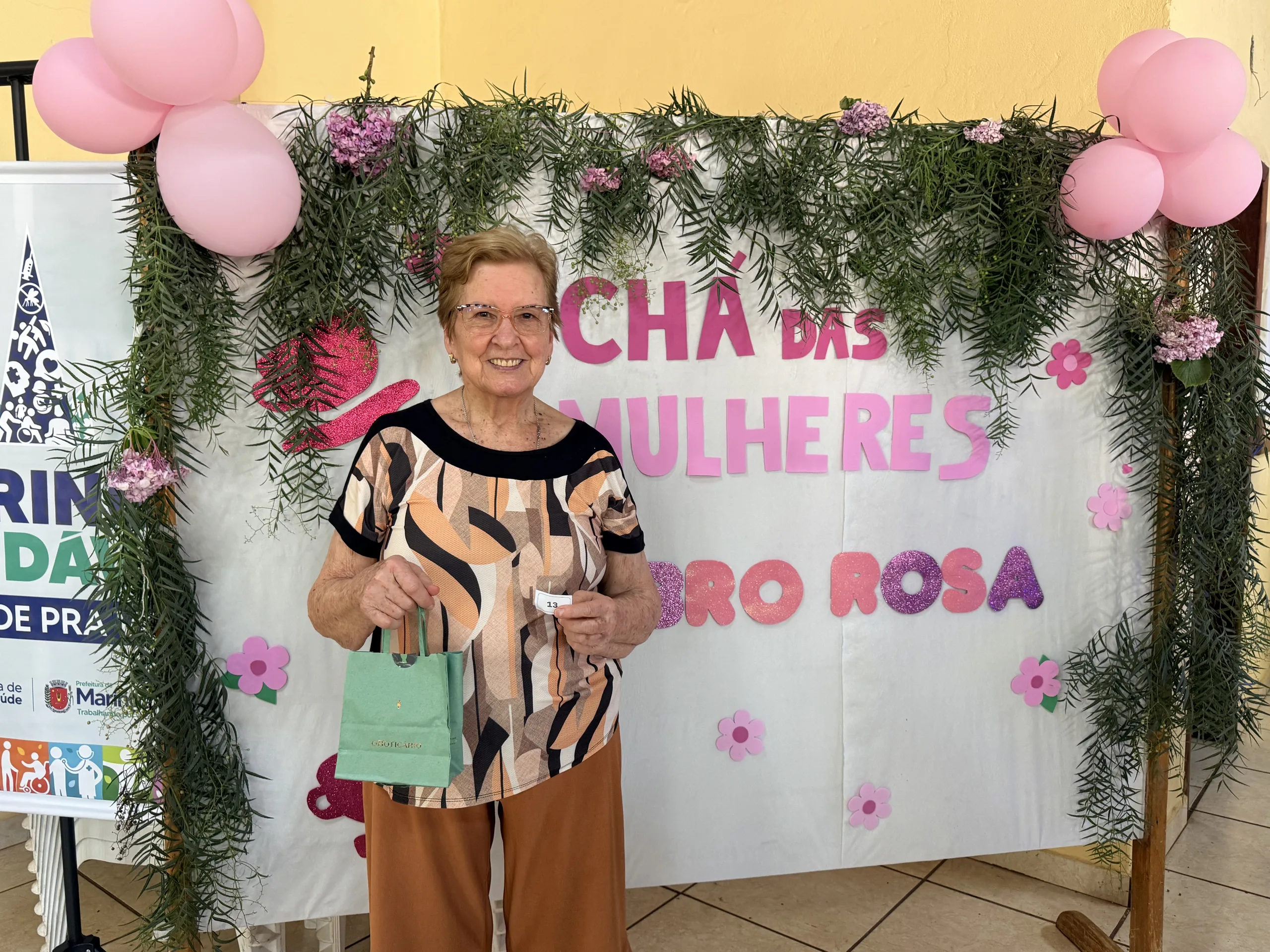 Maringá realiza ação de conscientização sobre saúde da mulher em unidade de saúde