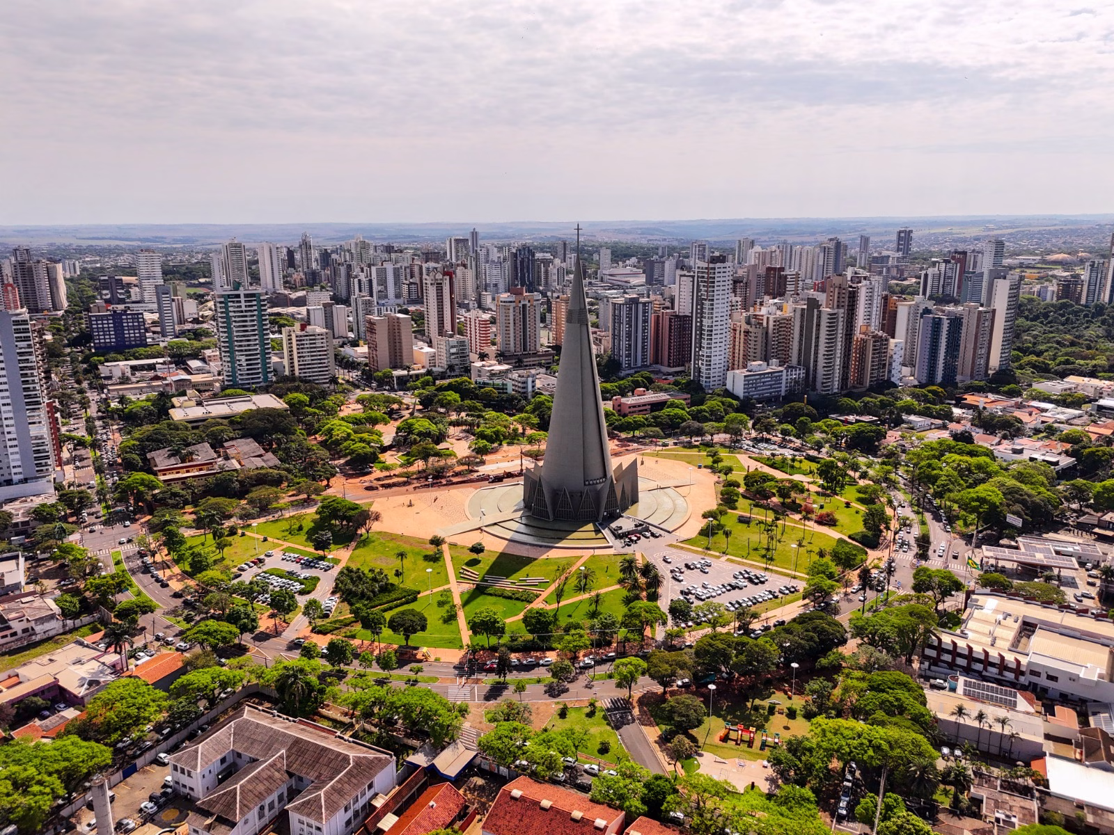 Maringá recebe mais de 300 mil eleitores para votação neste domingo