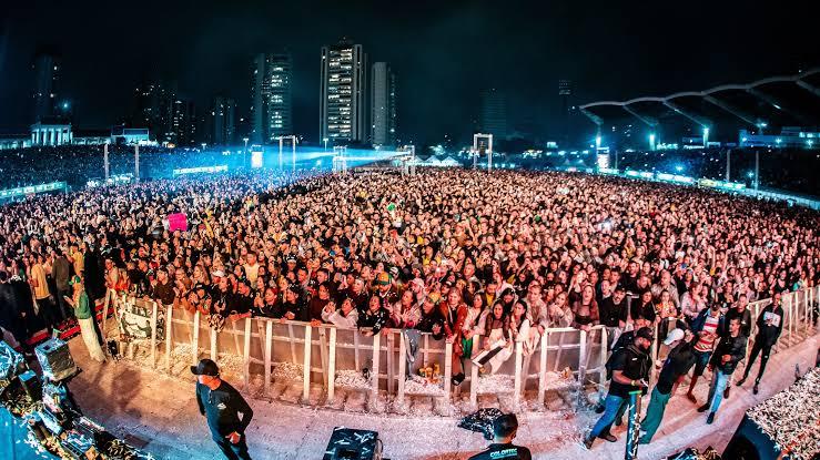 Operação conjunta recupera celulares roubados em show de Henrique & Juliano
