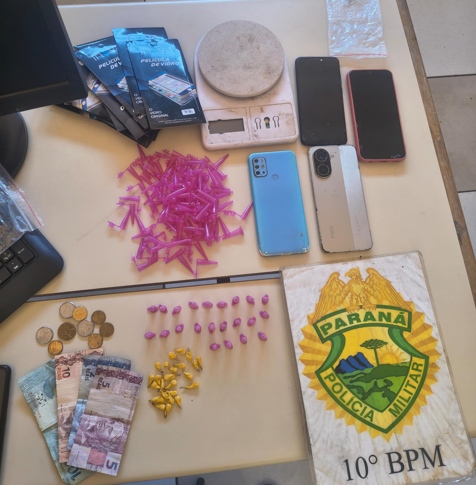 Operação policial resulta na prisão de três suspeitos de tráfico em Apucarana