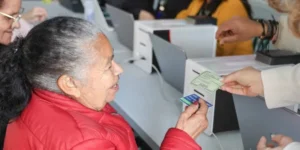 Paraná emite mais de 115 mil Carteiras da Pessoa Idosa Paranaense