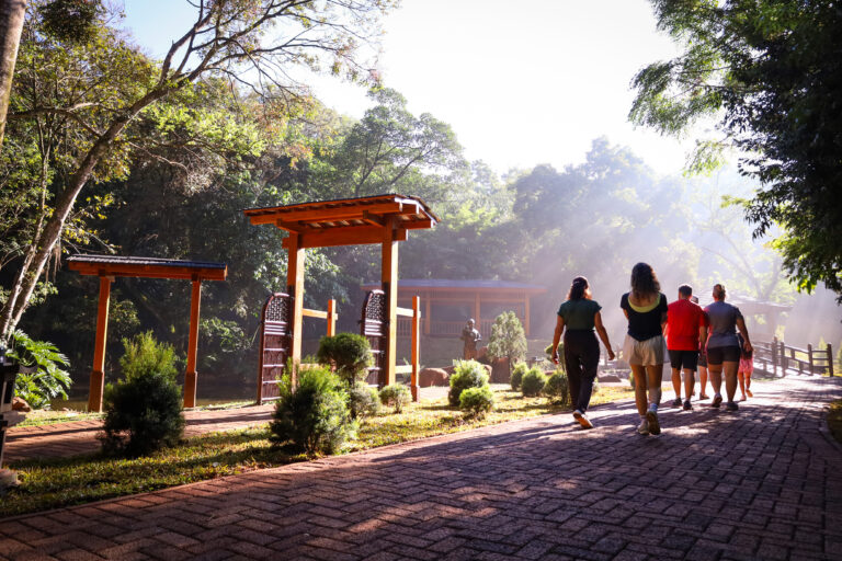 Parque do Ingá funciona no feriado com exposição e atrações para toda a família
