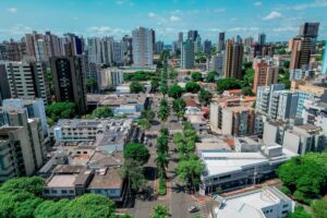 Previsão: Frente fria derruba temperaturas em Maringá neste fim de semana