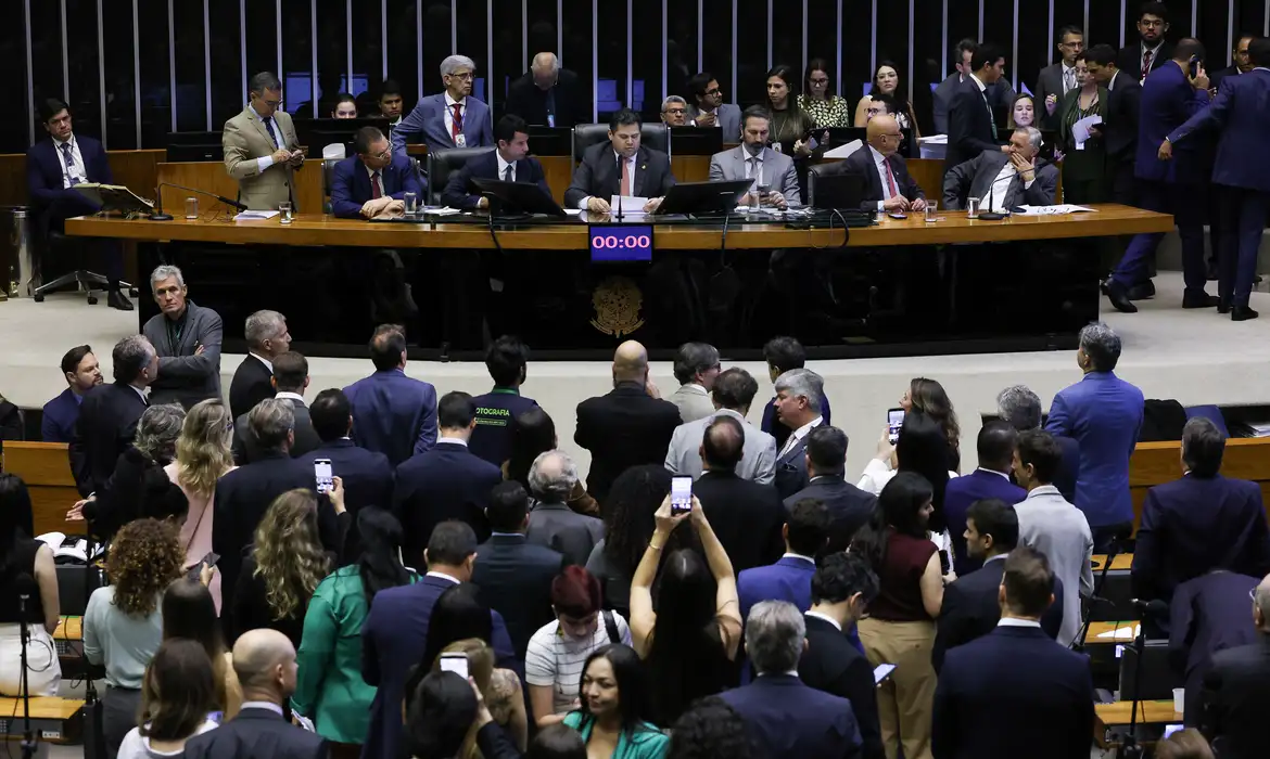 Senado vota PEC do fim da escala 6x1 nesta quarta-feira