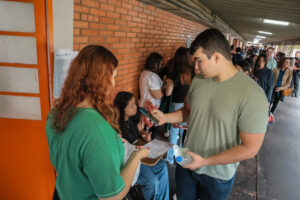 Vestibular 2027 da UEL reúne mais de 18 mil candidatos em Londrina